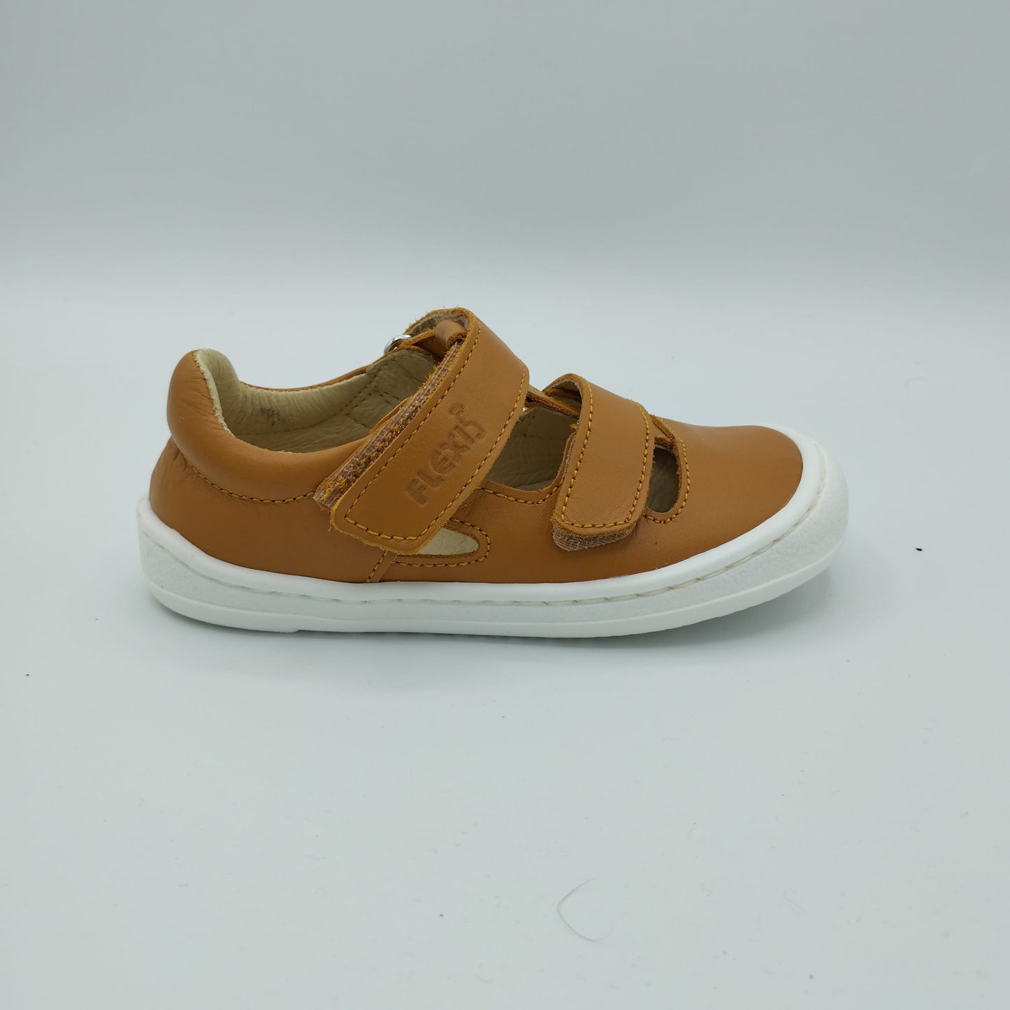 Sandalia respetuosa Mousse Mojave de Flexi Nens